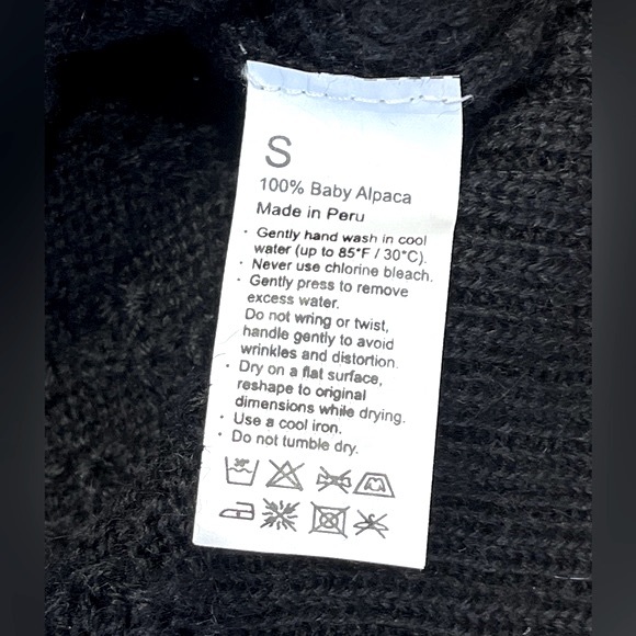 ETNIKO 100% Baby Alpaca Long Sleeve Cardigan Sweater - Black, Size S - Picture 12 of 15
